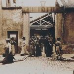 Extract from the film released at the Lumière factories in Monplaisir, Lyon (current hangar of the first film at the Lumière Institute).