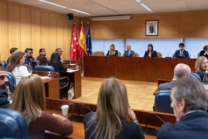 Complutense officials once again endorse the legality of Begoña Gómez's extraordinary professorship