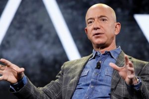 Bezos is "optimistic" about Trump's new mandate and offers help to reduce regulations