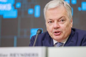 The former Commissioner of Justice, Didier Reynders, during his last public act on April 5