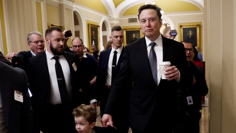 Elon Musk takes Trump's "government efficiency" to the US Congress