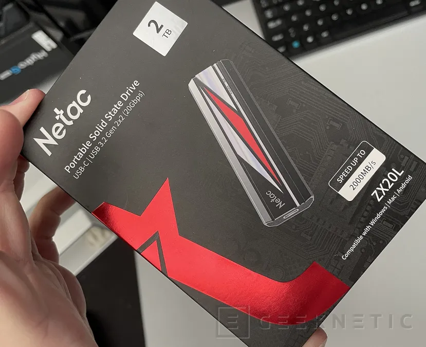 Geeknetic Netac ZX20L Portable SSD Review 1