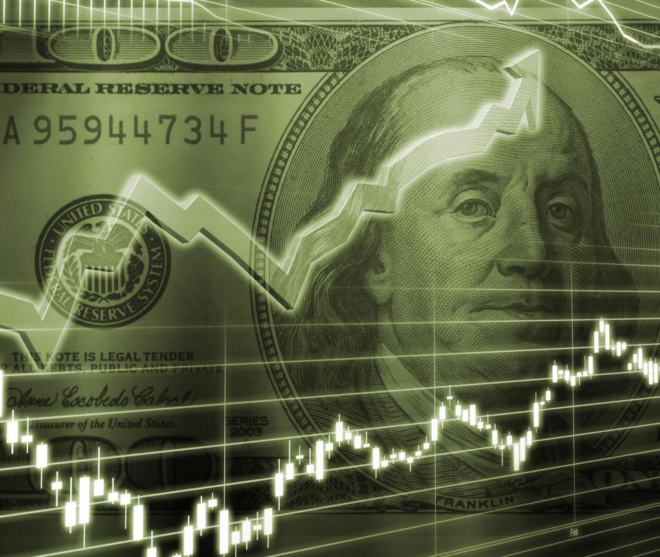 Price of the dollar rises strongly and its maximum price exceeds $4,400 this Thursday