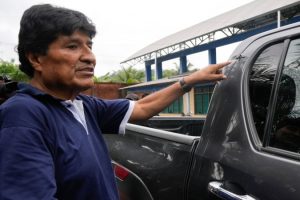 The Bolivian prosecutor's office charges Evo Morales and requires his arrest for alleged abuse of a minor