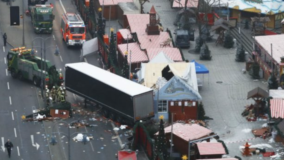 Archive image of the jihadist attack committed in 2016 by a Tunisian at a Christmas market in Berlin.