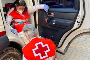 Be a Red Cross volunteer after DANA: "The attacks and hoaxes are totally out of a real context"