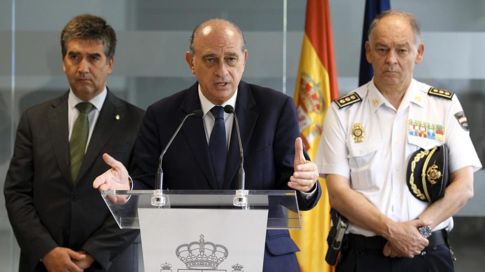 The Police proposed giving residence to the author of a hoax about Pablo Iglesias for his contribution to the security of Spain