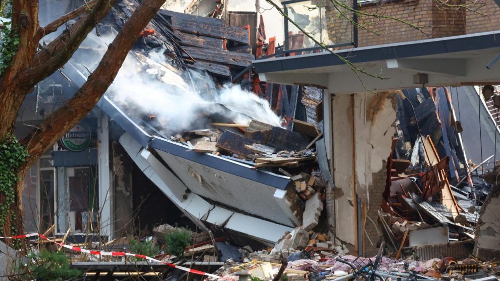 Three arrested for the explosion that caused the collapse of a residential building and killed six people in The Hague