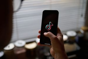 TikTok calls for an emergency pause to avoid a ban in the US