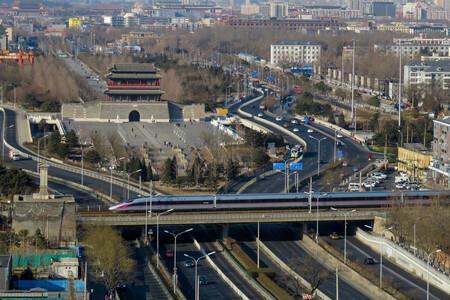 Cr400af 2032 At Yongdingmen 20180301160232