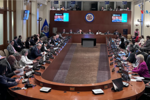 Ex-presidents ask for diplomatic efforts from the OAS to restore democracy in Venezuela