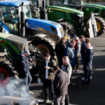 French farmers head to Paris to protest against the upcoming ratification of the EU-Mercosur agreement