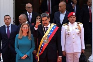 How did the world react to the inauguration of Nicolás Maduro?