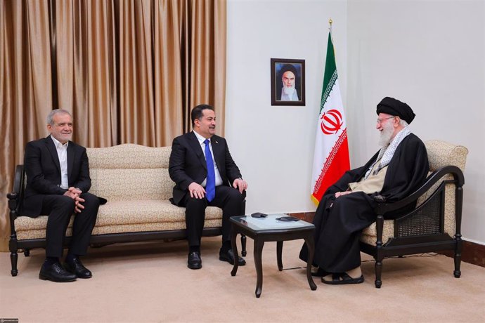 The Supreme Leader of Iran, Ayatollah Ali Khamenei, receives the Prime Minister of Iraq, Mohamed Shia al Sudani, in a meeting with the Iranian President, Masud Pezeshkian, in Tehran