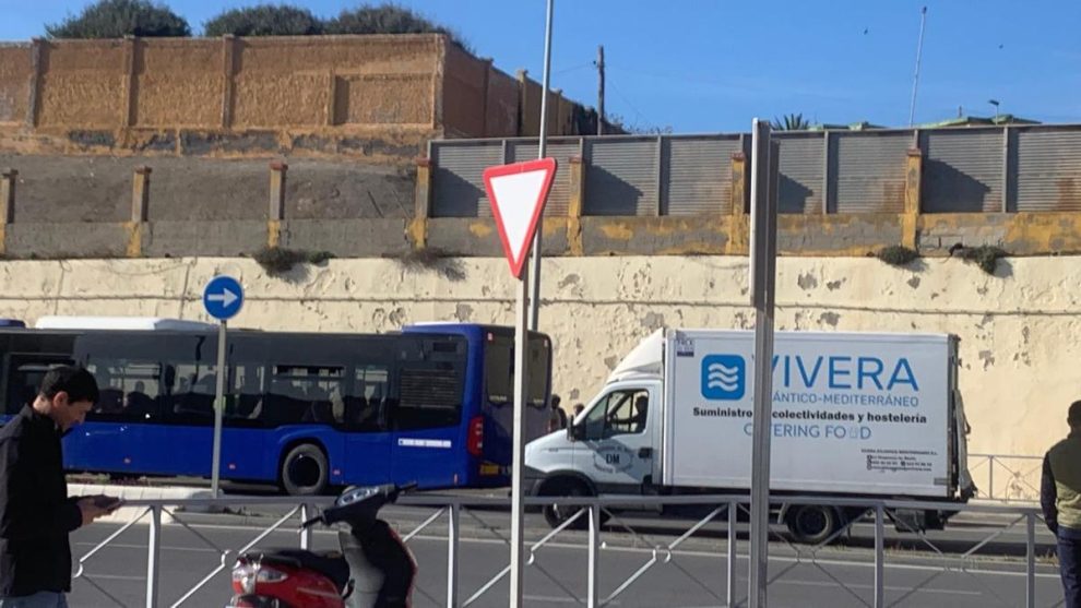 Morocco stops the customs of Ceuta and Melilla again and the silence of the Government irritates the local economic fabric