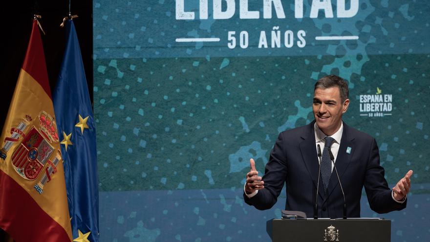 Sánchez warns of the “totalitarian” impulse that Musk leads in the event for Franco's death: “It can happen again”