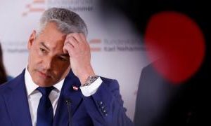 The President of Austria entrusts the formation of a new Government to the leader of the extreme right, Herbert Kickl.