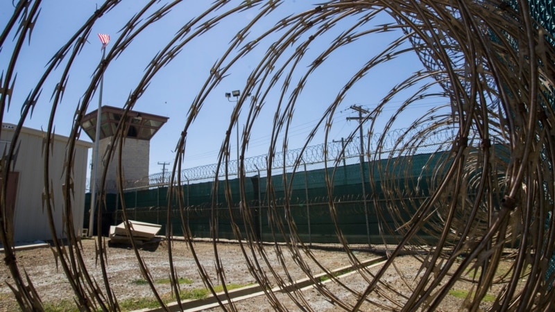 The US sends 11 Guantánamo prisoners to Oman and only 15 remain in the detention center