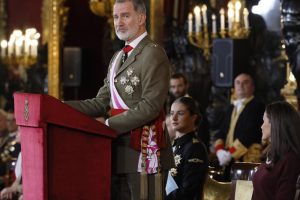 The king highlights the value of the Armed Forces in the DANA as "essential element of State action"