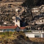 Winds and arsonists complicate firefighting in Los Angeles; firefighters say they are moving forward